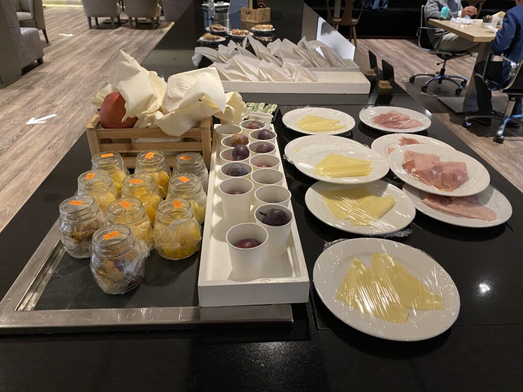 AC Bologna hotel breakfast buffet - photo TFC-2020