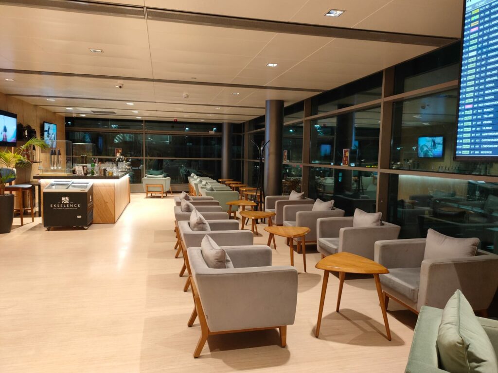Riga airport business lounge review, bordering on perfection