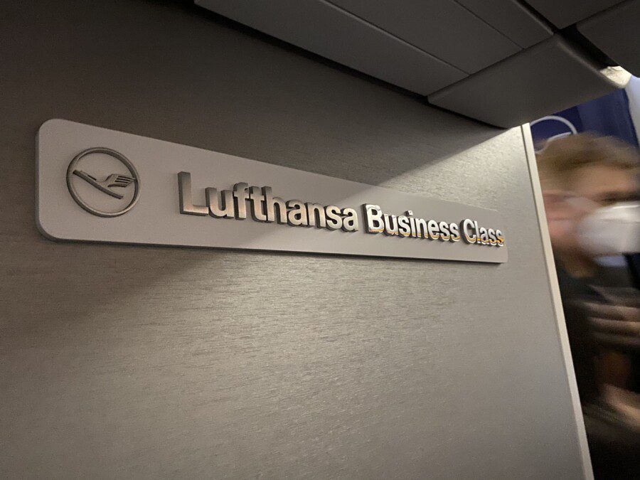 Lufthansa, Frankfurt Riga in business