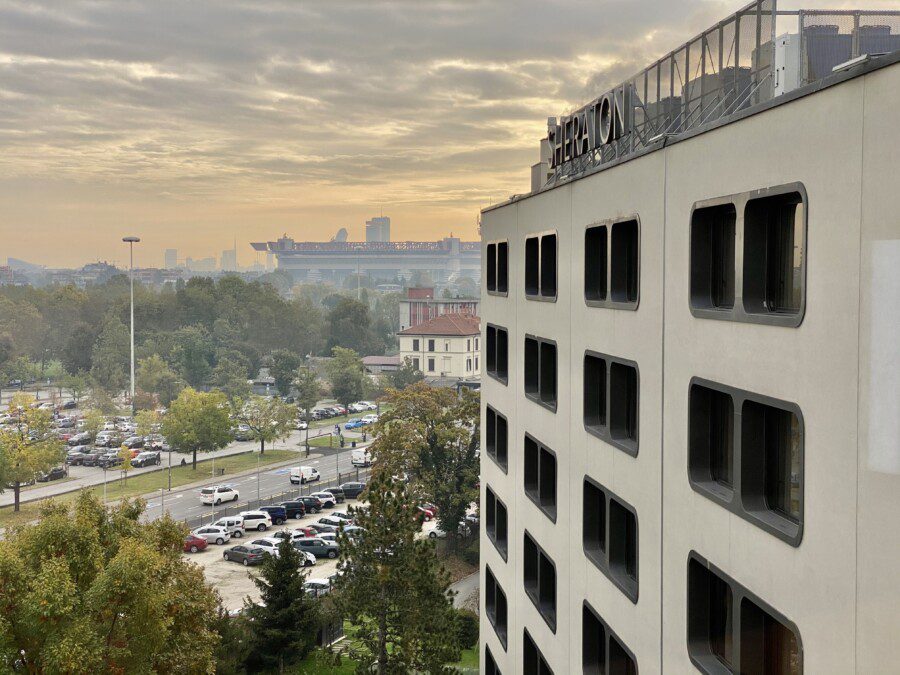 Review Sheraton Milan San Siro, sleeping with a view of the Scala del calcio