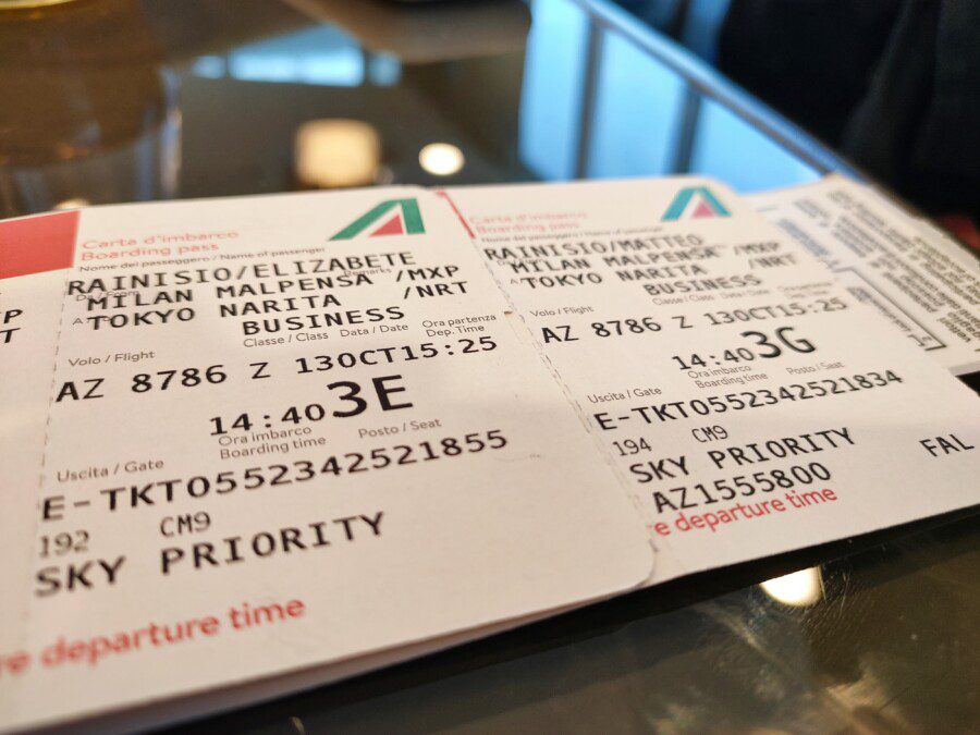 Un biglietto in business class gratis. Ecco come sfruttare due super promo American Express