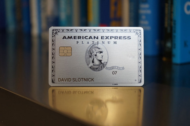 American Express "gives" groceries to all platinum customers