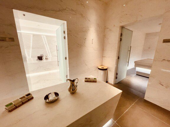 228A8502-BD09-4E4D-8581-0106DAAC1B8D