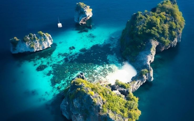La Thailandia riparte da Phuket, one night, one dollar: prenota a meno di 1 euro