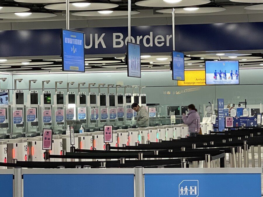 <trp-post-container>England, goodbye to all passenger restrictions: even for the unvaccinated