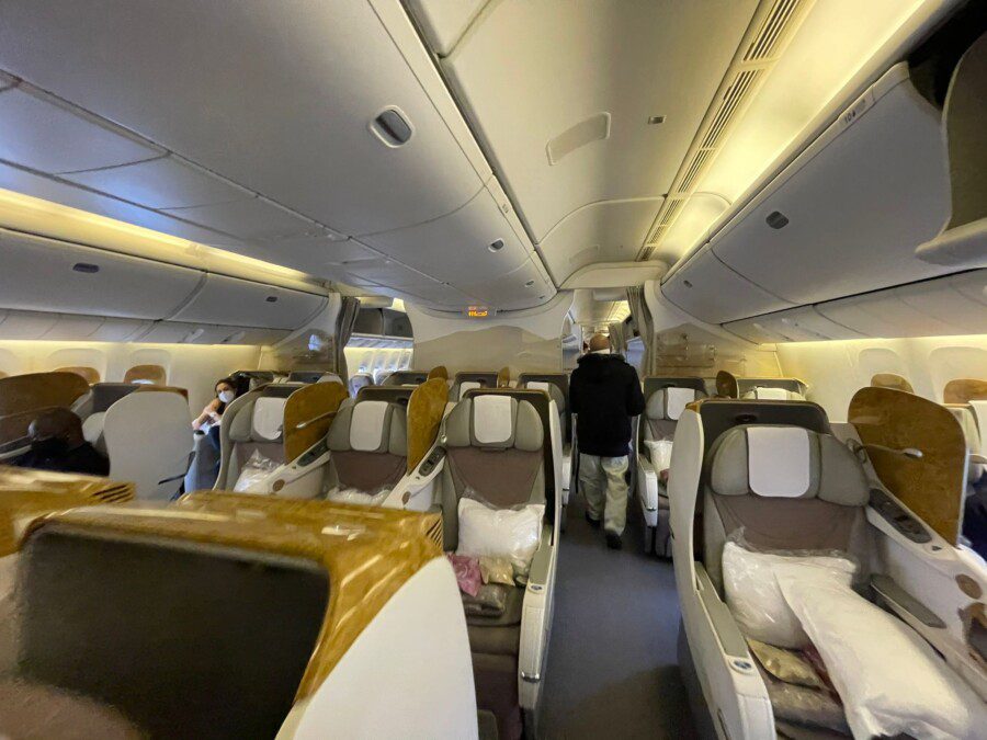 Emirates returns to Venice, but cuts partnership with Alaska