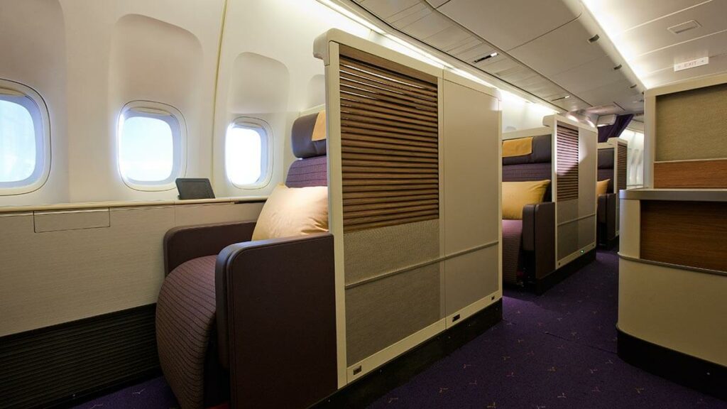 Thai Airways: with goodbye to 747 and A380s, no more first class