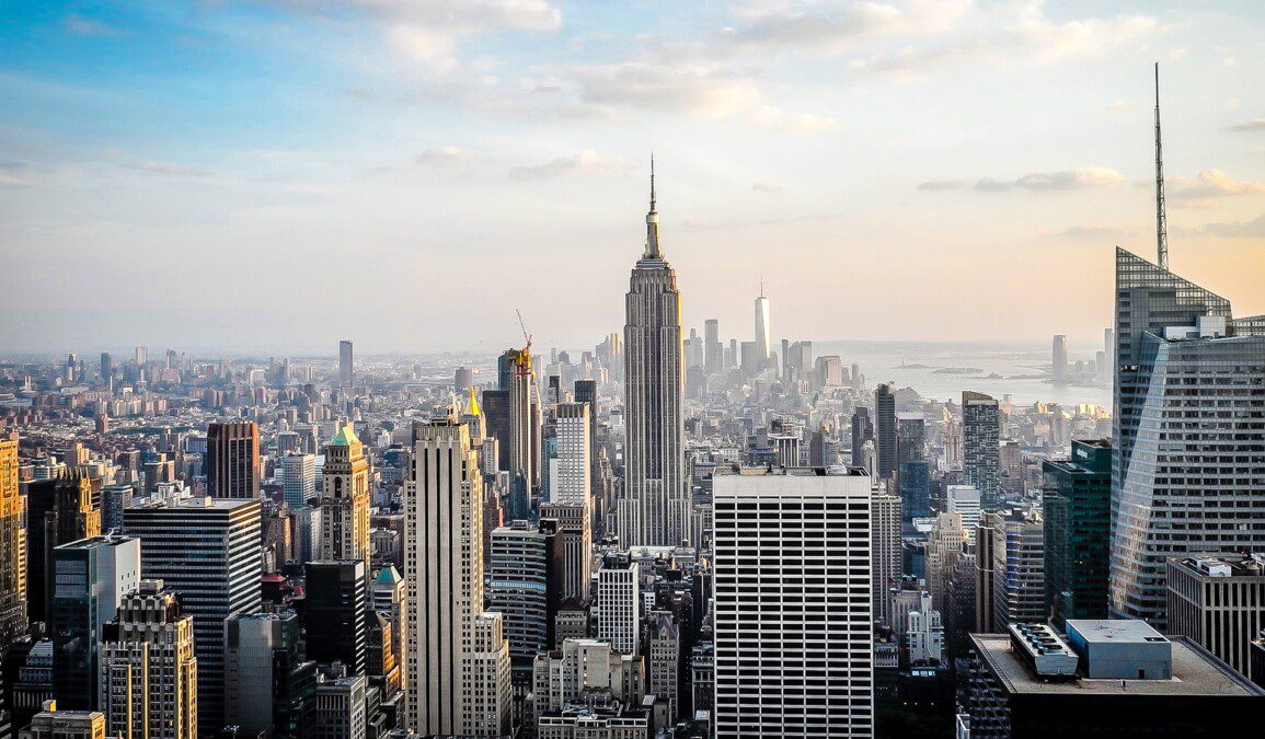 How to save money in New York and what are the 10 things to do and avoid