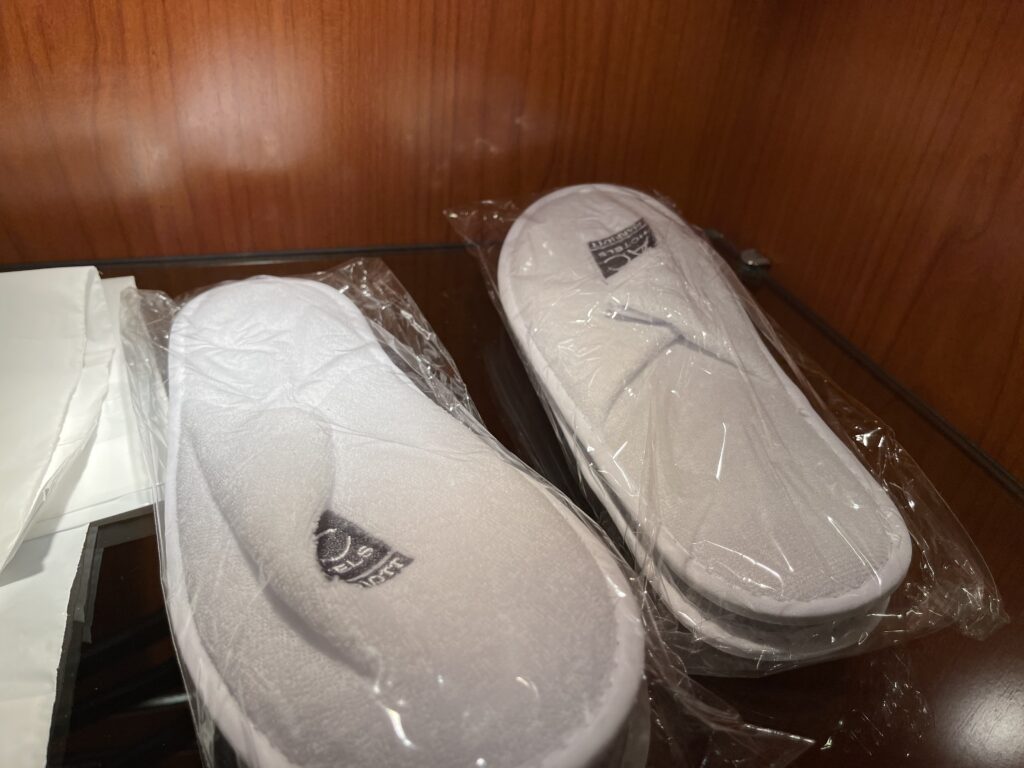 11EE618E-0D91-4A9D-9B1D-932C0554F496