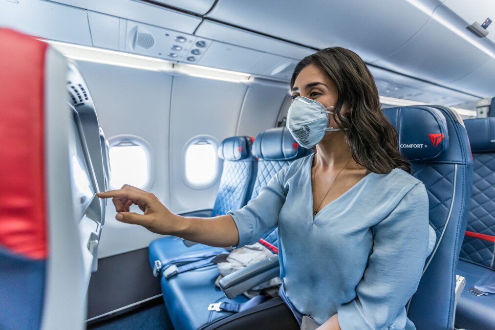 Mask in airplane, new Enac rules and international flights