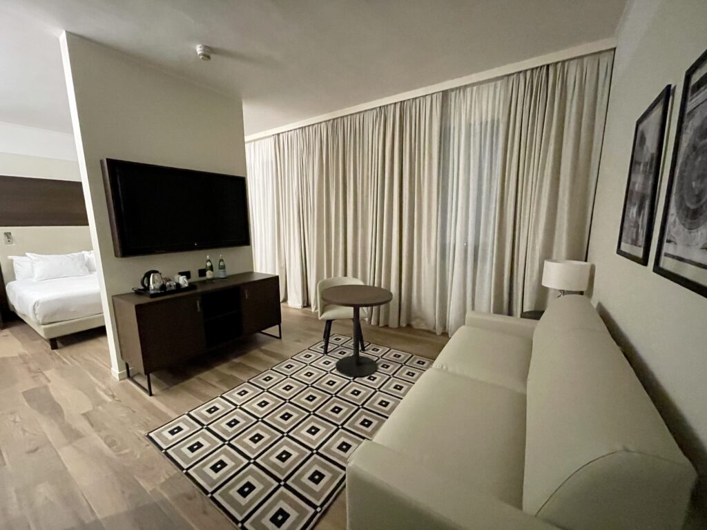 3A86B939-0E9E-4B32-A8AA-D0CD5332BB61