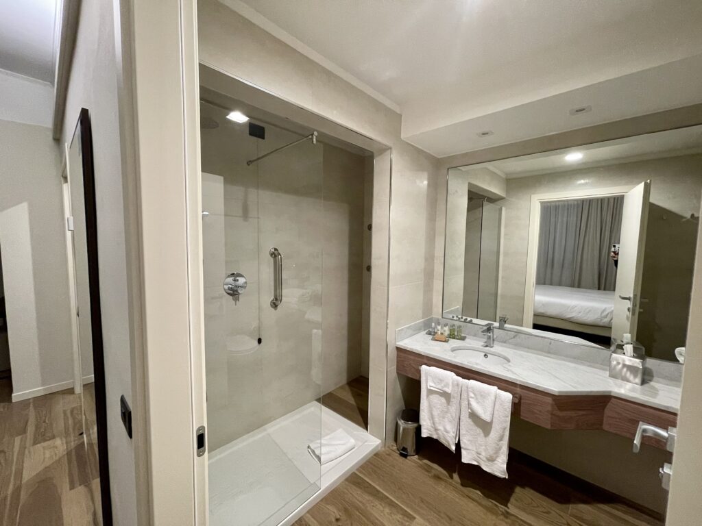 57576B68-1E29-4449-9166-E150C3DDF274