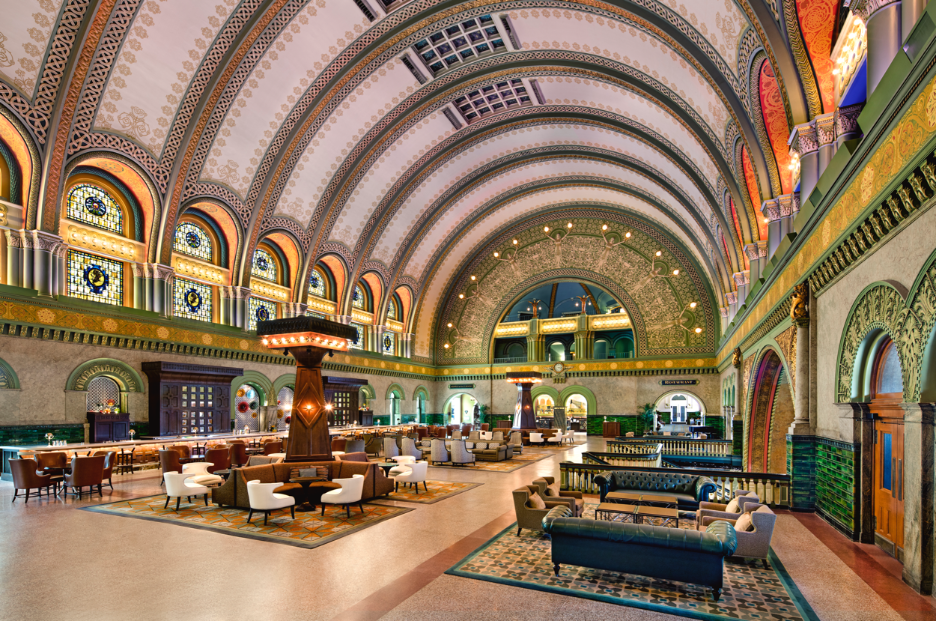 Si ricomincia a viaggiare, ecco le 9 lobby più cool degli hotel Hilton nel mondo
