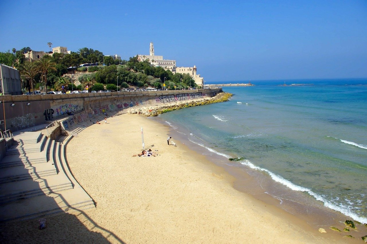 Israel reopens to tourism
