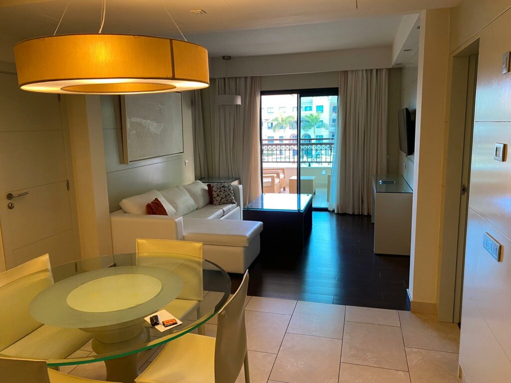 d2874e42-cd23-4312-97fd-0eb028f7076c