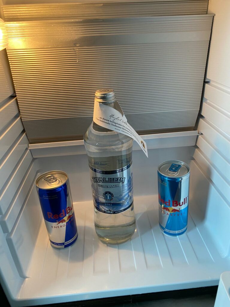 e60ef59a-c9c7-4b89-b01c-5c26eabe88e7