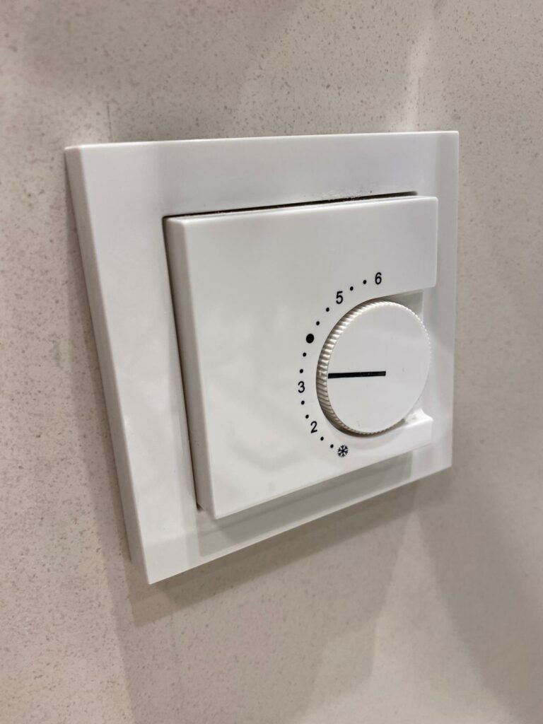 f6ce21d7-0c34-43a8-b43a-b94deb819dca