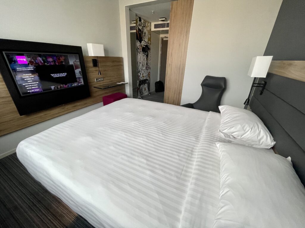 50E93DF9-4C8C-4222-8011-07A279CE491F