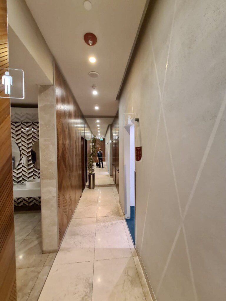 0E550328-FA16-48D3-87D2-466593617880