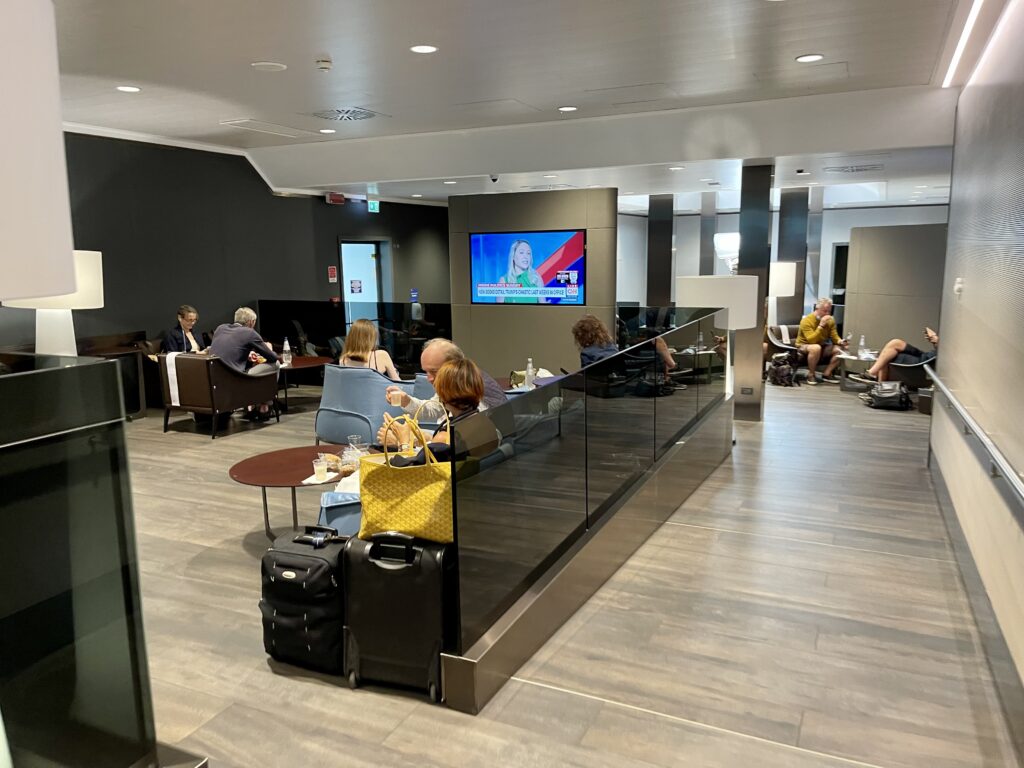 7B246E66-FBCF-45EA-A356-B7D661B2B1A4