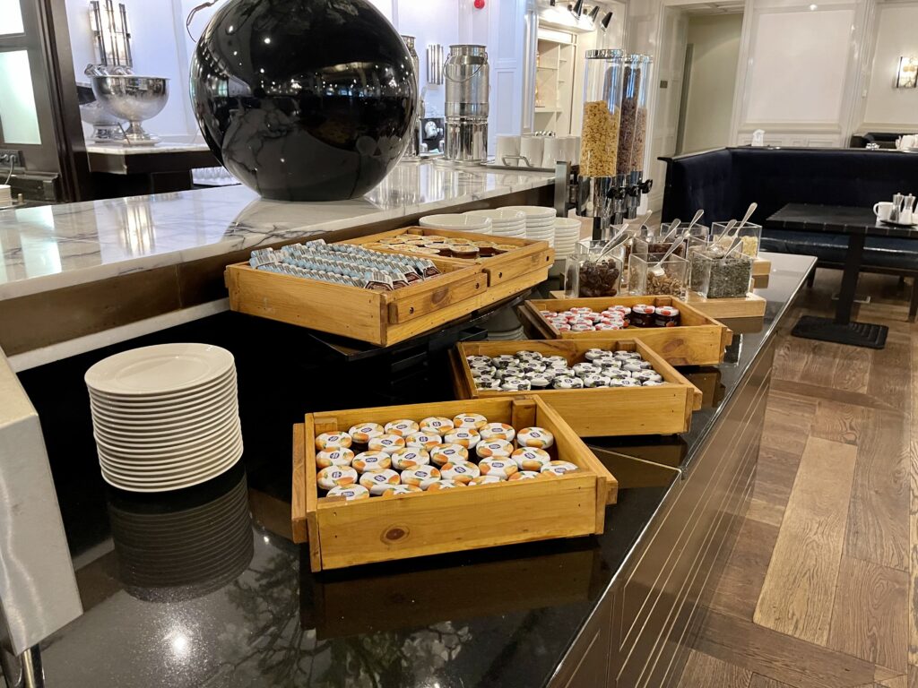 823822C0-D116-41FE-AFCE-DE0E96CBE53B