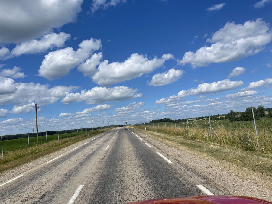 On the road (again) un viaggio che ha attraversato mezza Europa: nessuno controlla il green pass