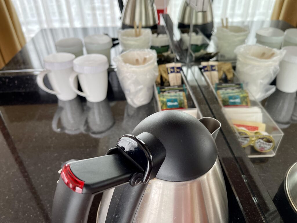 9EBA11E1-0981-4105-87DE-0C64FC99AA8A