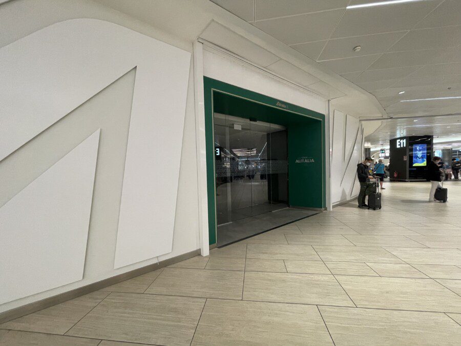 Biglietti Alitalia per volare dopo il 15 ottobre, ecco cosa fare