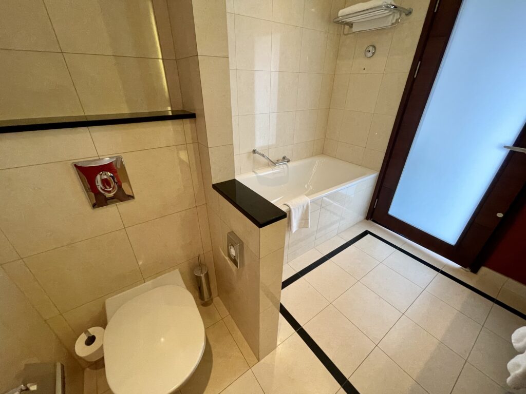 CF844BEC-346B-4E5E-9D0F-1721214A8926