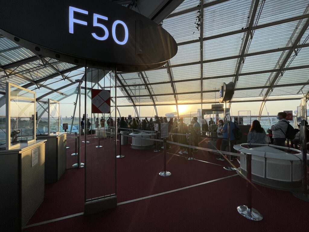 Tampone in aeroporto: le nuove regole anti Covid da seguire