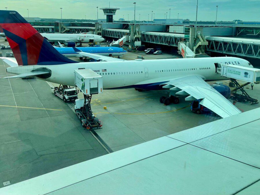 Test e quarantena obbligatoria per i viaggi verso gli USA, Biden pronto a firmare il nuovo ordine