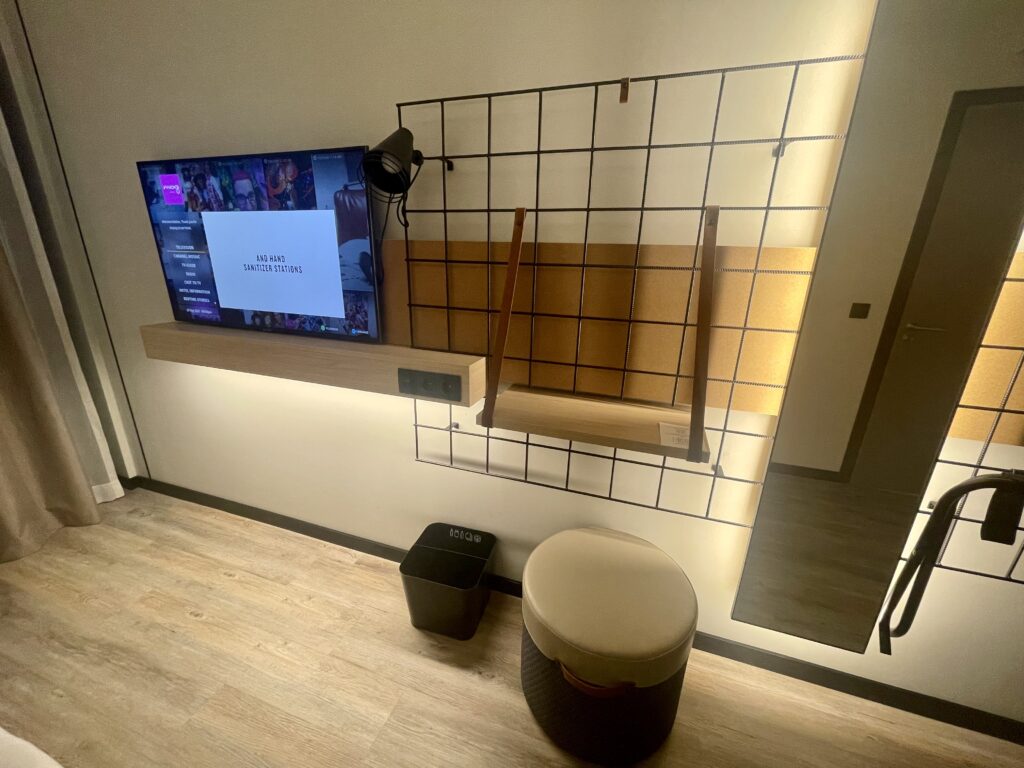 2D194BE2-5C2B-40B6-BF3E-75C215F1D99B