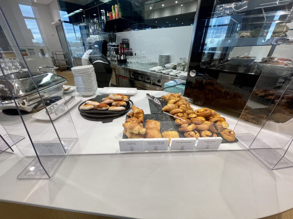 2E9F9F58-9E93-4E98-9D7C-EF556417FBBD