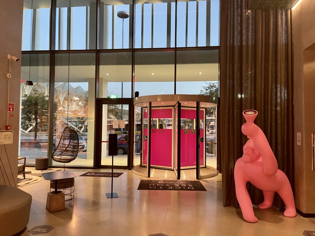 684DD92A-CD3B-475B-BB54-A3B901CE196F