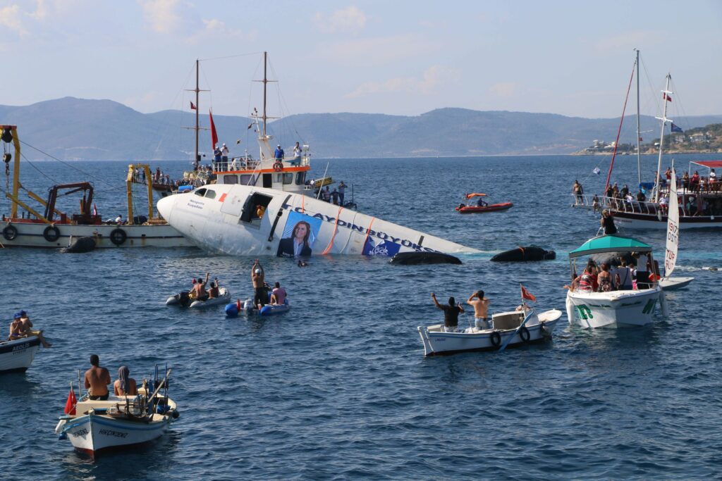 La Turchia ha affondato un aereo per farci un Reef per i sub