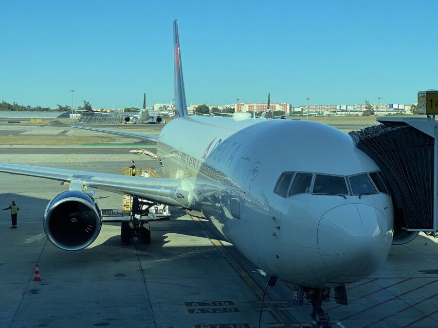 Delta award tickets will allow you to earn miles and renew status
