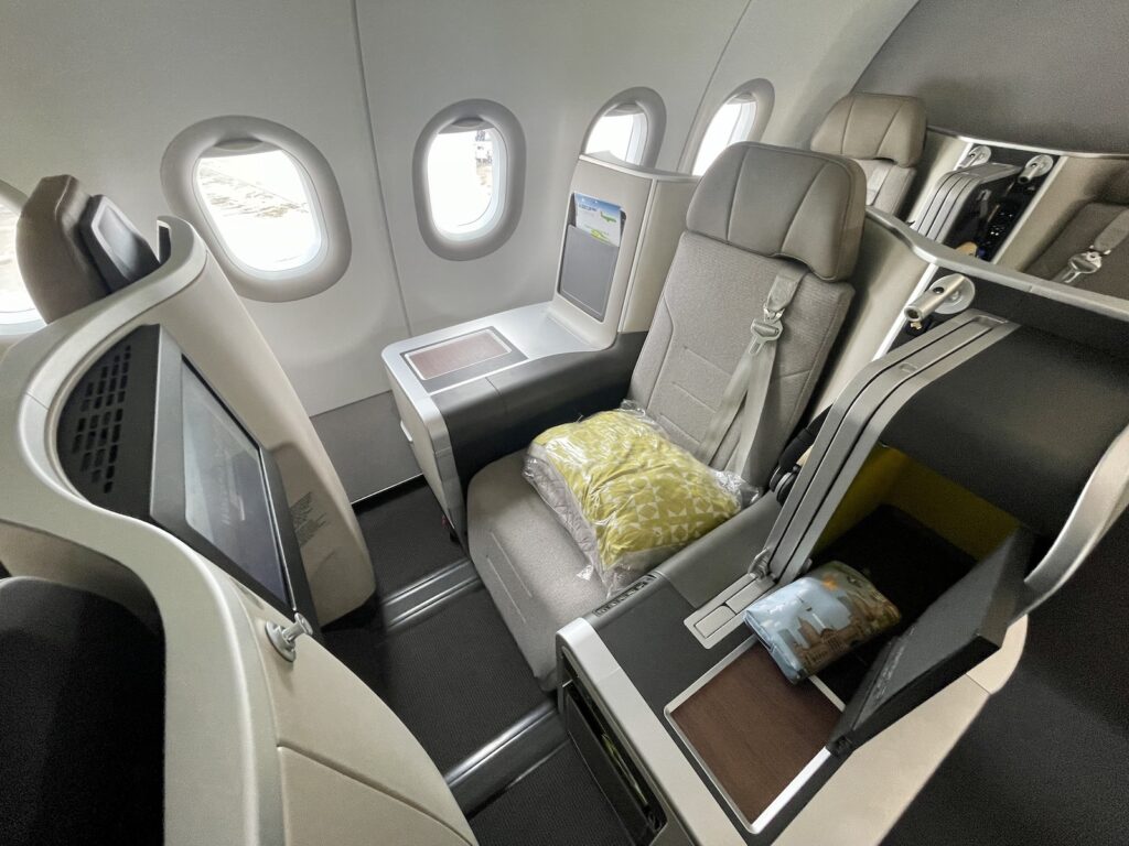Ho attraversato l’Atlantico seduto sul trono. Recensione volo sull’A321lr di Tap Portugal