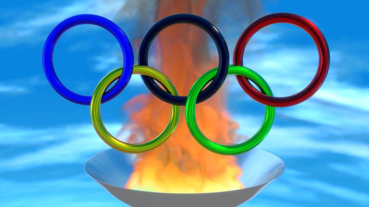 The best benefit obtained by an athlete who won gold in Tokyo? Free airline tickets for life!!