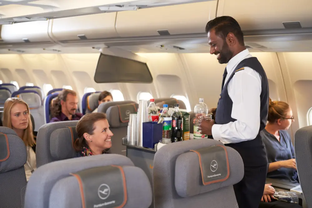 Lufthansa, here's the new pay-as-you-go menu in Economy: spirits become pay-as-you-go