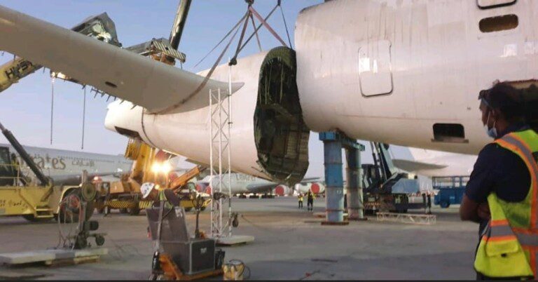 Emirates dismantles its first A380 and sells it in pieces (collectible)