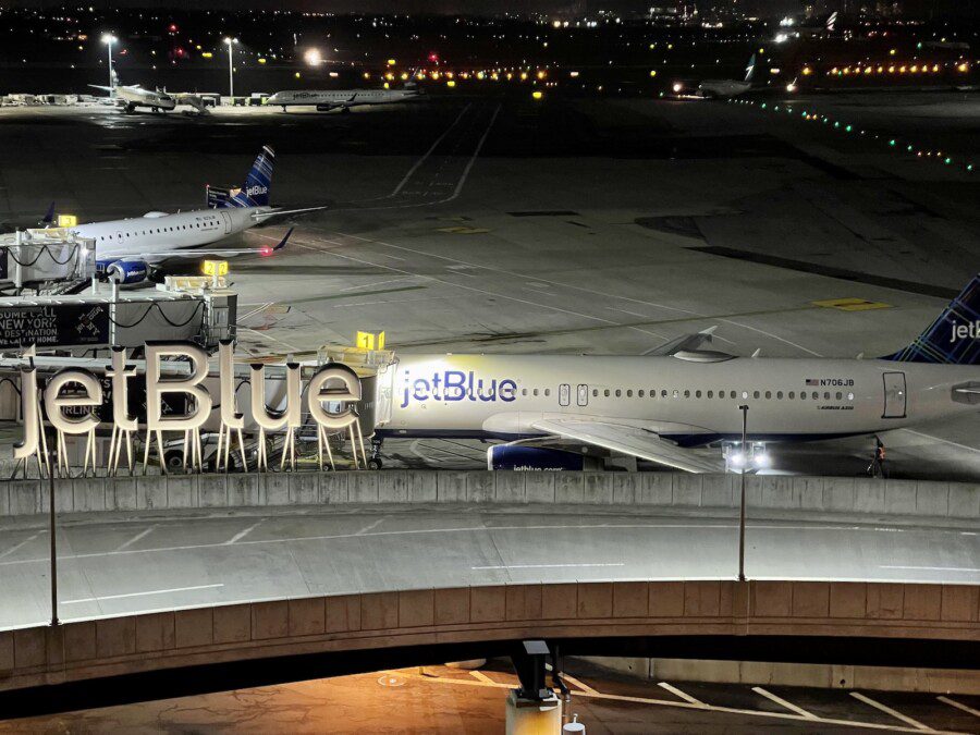 Emirates and JetBlue divorce, no more codeshare and mint suite award tickets with Skywards points