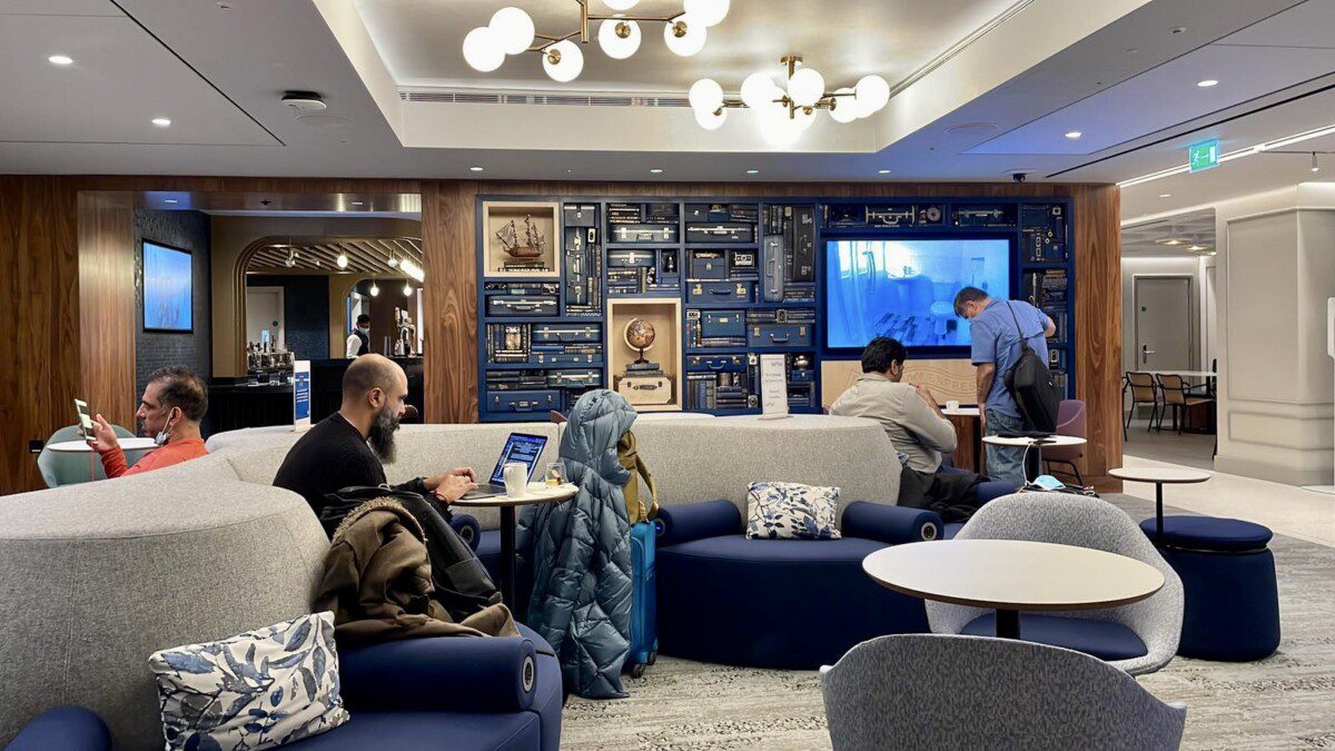 TFCanswers: What are the rules for entering lounges