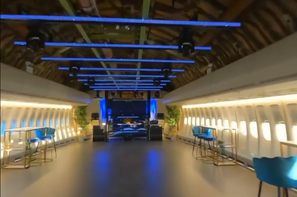 Boeing 747