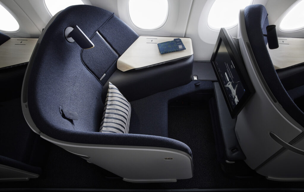 </img>Finnair Status Match, road cleared for free upgrades and access to Oneworld lounges