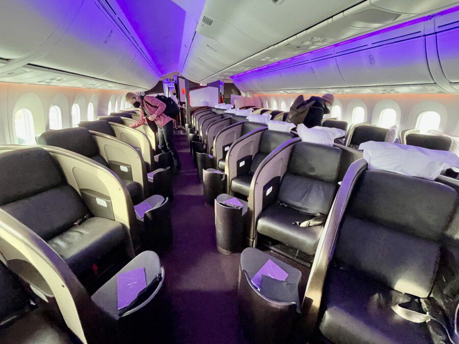 London to Los Angeles Upper Class Review with Virgin Atlantic: top service but everything else is...boring