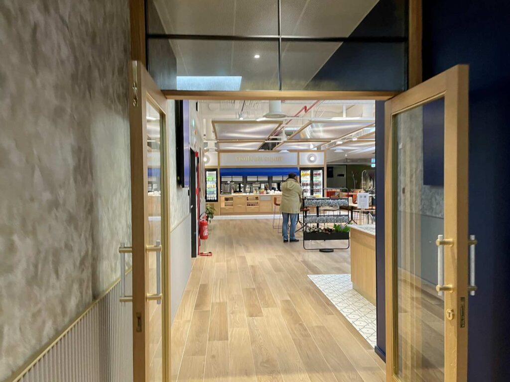 Review of Bergamo airport lounges: even if you fly Ryanair you can travel comfortable