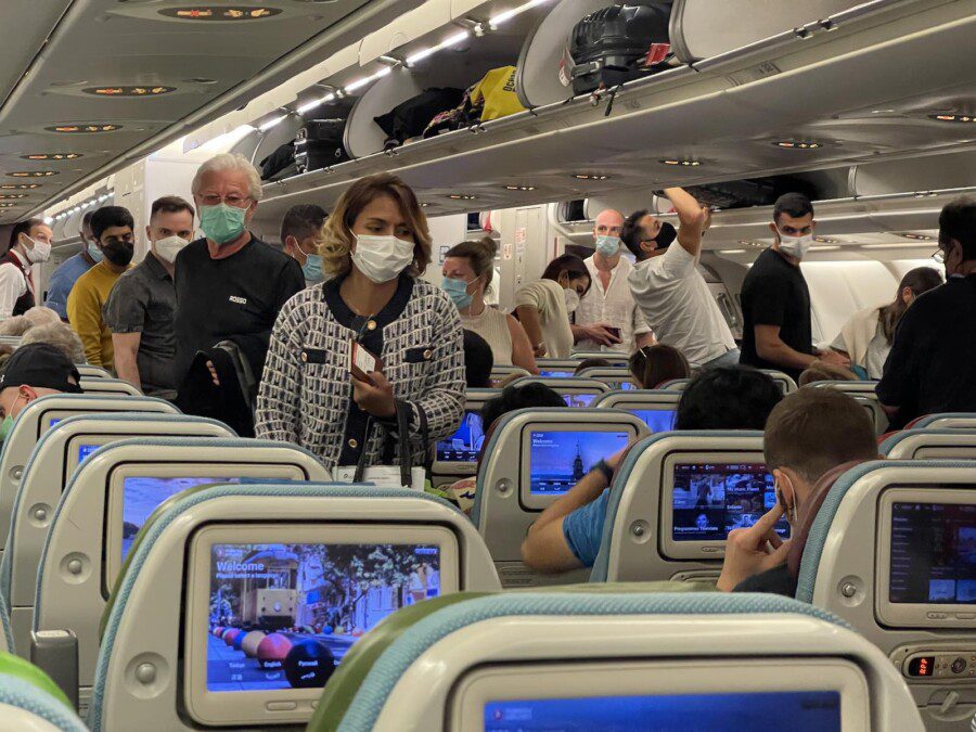 To recline or not to recline the seat? That is the dilemma!.