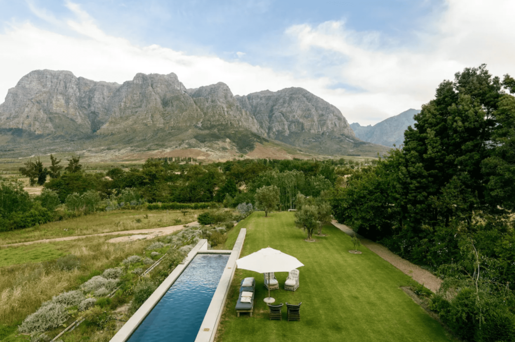 From Italy to Hawaii, the 10 best pools on Airbnb