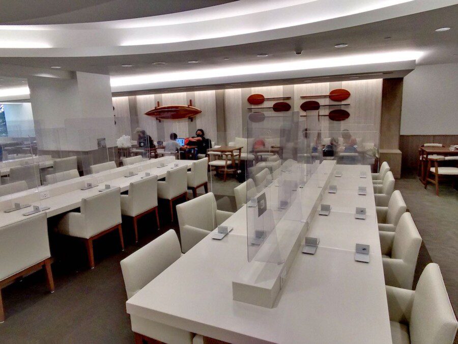Sakura Lounge honolulu