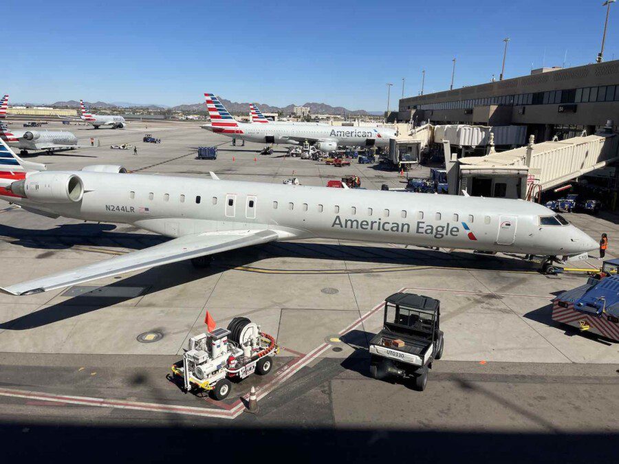 Loses iPad in airplane seat and a mechanic finds it 2 years later
